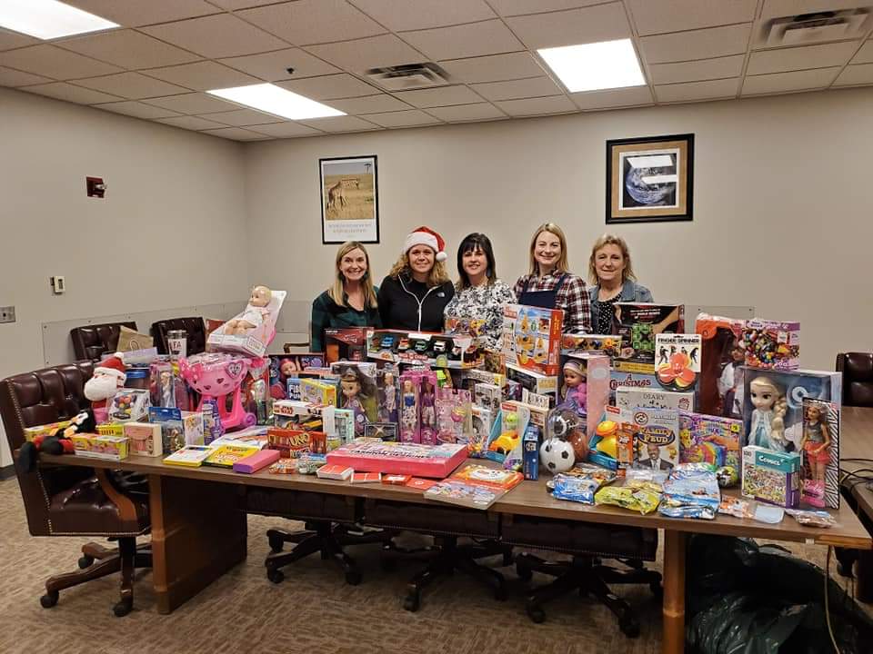 Today Human Kind, Inc. delivered 115 toys and $375 in gift cards to the Clay County CASA program. These items will be distributed to  children in Clay County foster care. ❤❤

I look forward to 2020. ❤❤ Dawn Kuhlman 

#HumanKind #itsKuhlToBeKind #LoveandKindness #Giving