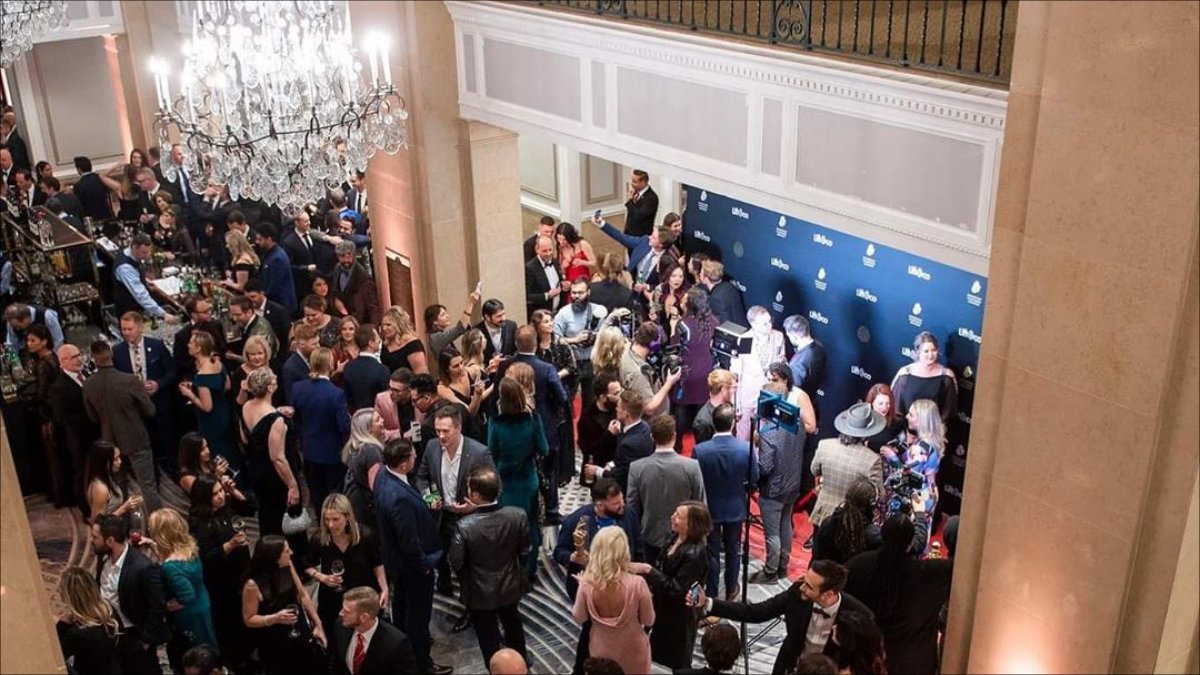 We're all winners at this year's Canadian Cannabis Award's... but top honours went to @aphriainc's portfolio of brands, taking home 7 awards!

With all 5 being recognized, the rest of the industry needs to step up their game in 2020 💪🏾

Read about it: puffpuffpost.com/aphria-inc-bra…