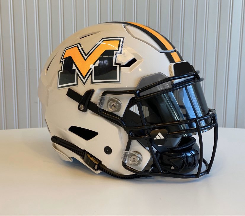 🚨⚫️ or ⚪️? RT for ⚫️, Like for ⚪️ 🚨Go Cats!😾🏈🤔