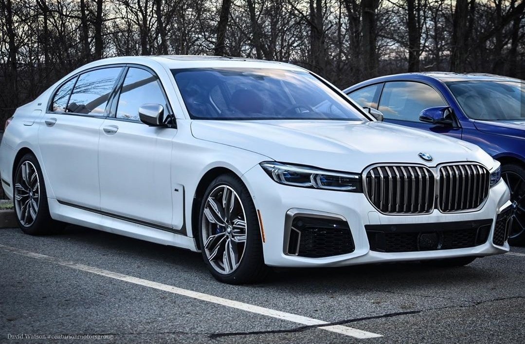 OtsileJK's tweet photo. Japan has the bullet train, Germany has the
///M760Li.

The Autobahn bullet car. https://t.co/fzGPm9lGt1
