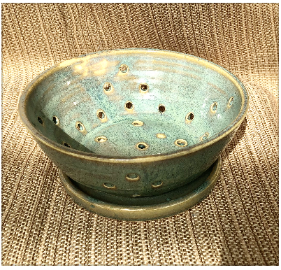 SDosier's tweet photo. Heading out on I-77 in SC for #holidaytravel? Stop at the @OEDTravel Visitor Center at Exit 65 (Richburg, SC) for last-minute shopping: artisan gifts, pottery, food items, jewelry. #CLTFood #I-77 #VisitSC #DKCGClient https://t.co/Br7dI0NcXd https://t.co/3VL6stGnmn