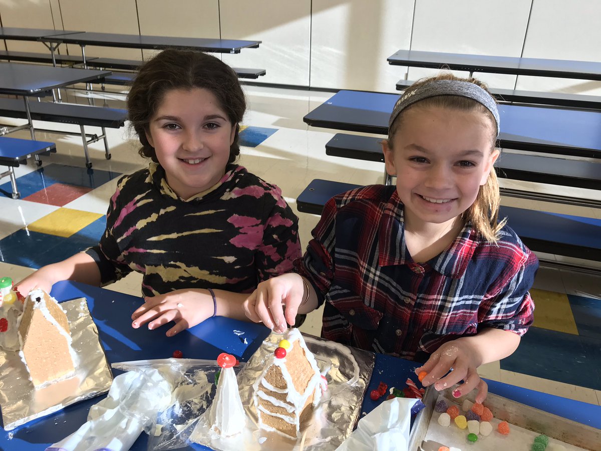 hancockc513's tweet photo. Gingerbread House Making 2019 @FawnArea. Great times by all! Thanks to all the parents who volunteered their time today! #fawnarearocks https://t.co/CcDclnQPMy