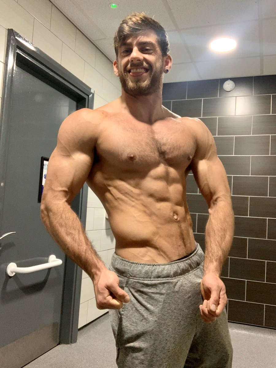 Who wants to see what I got up to in the gym http://Onlyfans.com/zacsmith_9...