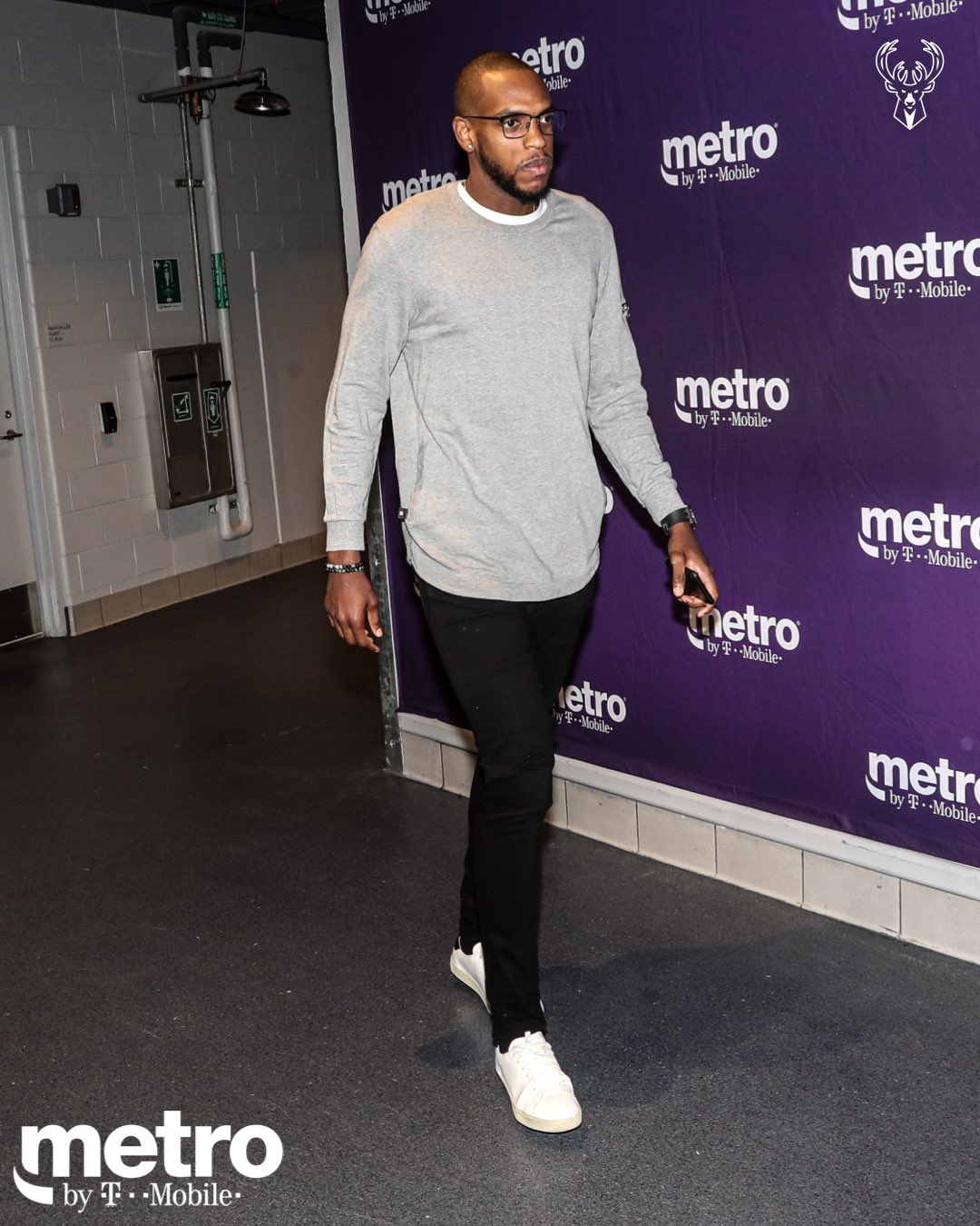 EML0a-zW4AEuoNT?format=jpg&name=large