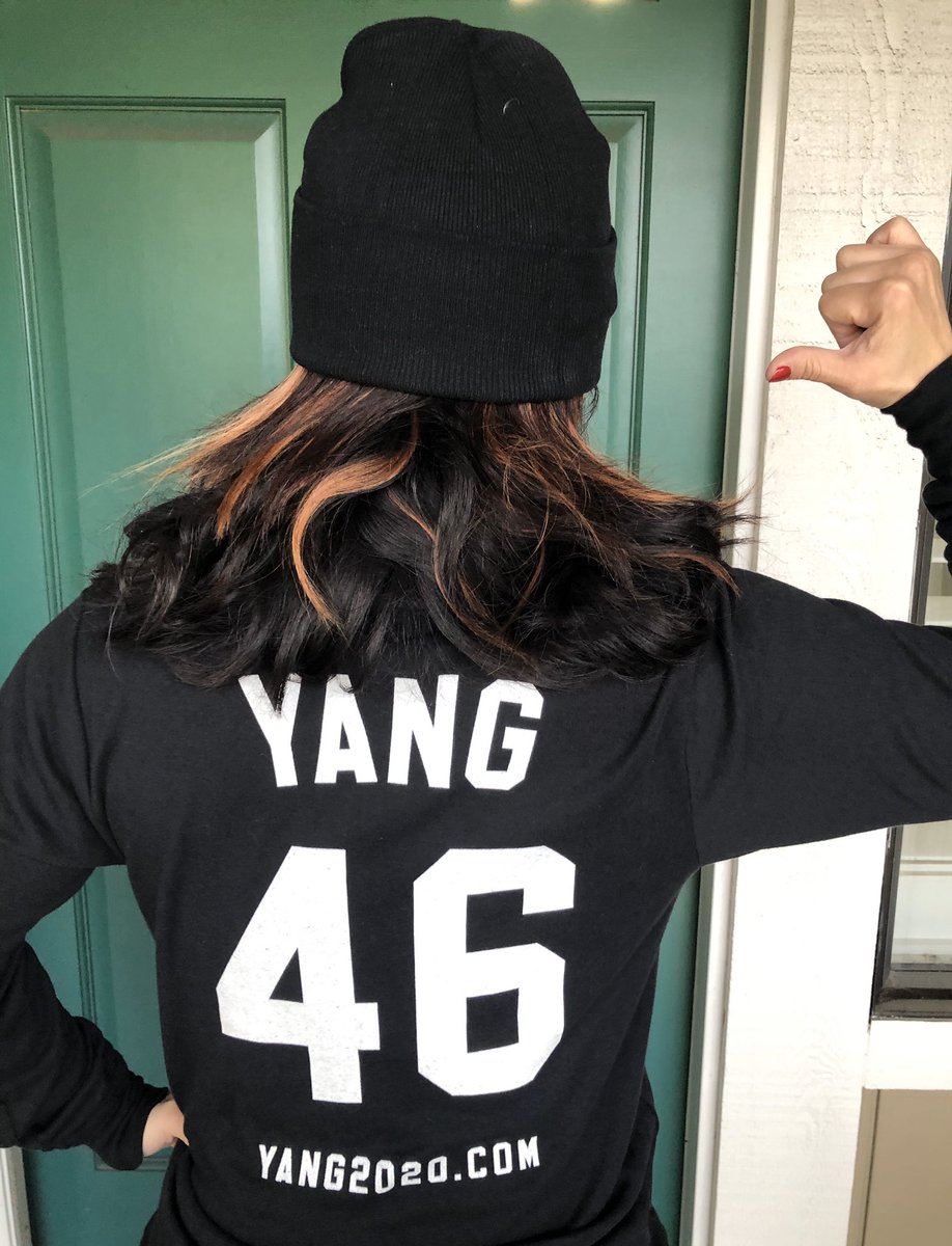 TyrenePamstein's tweet photo. I got my #GameDay merch on because #ISupportAndrewYang. 😀 Let’s do this! 😎👊 #DemDebate #DemDebate6 #Yang46 #YangGang #Yang2020 #YangGangSign https://t.co/S2z1x9RCLd