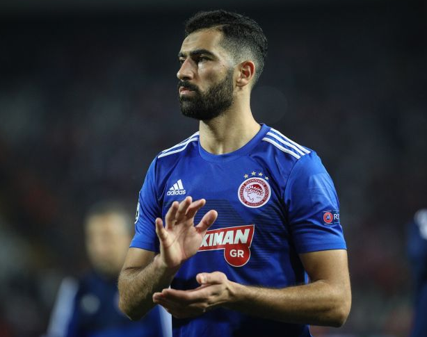 REDnews_THRYLOS's tweet photo. Έγινε γνωστή η πρόταση της #AlIttihad στον #Olympiacos για τον Yassine Meriah. Δίνει 3.5 εκ € στην ομάδα και τουλάχιστον 1.5 εκ € στον παίκτη με τριετές συμβόλαιο. https://t.co/zUl75TwCM3