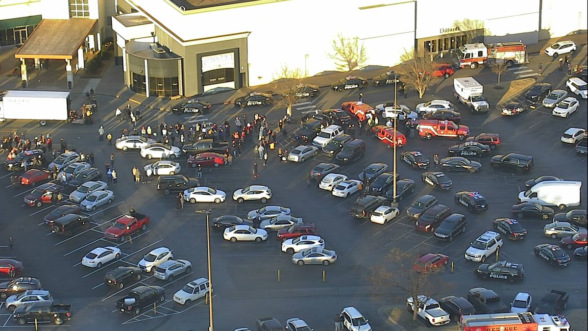 kfor's tweet image. The @OKCPD report one shooting victim has been located after a shooting at @PennSquareMall Officials say this appears to be an isolated incident. No suspect(s) description at this time. #BREAKING #KFORAlert
