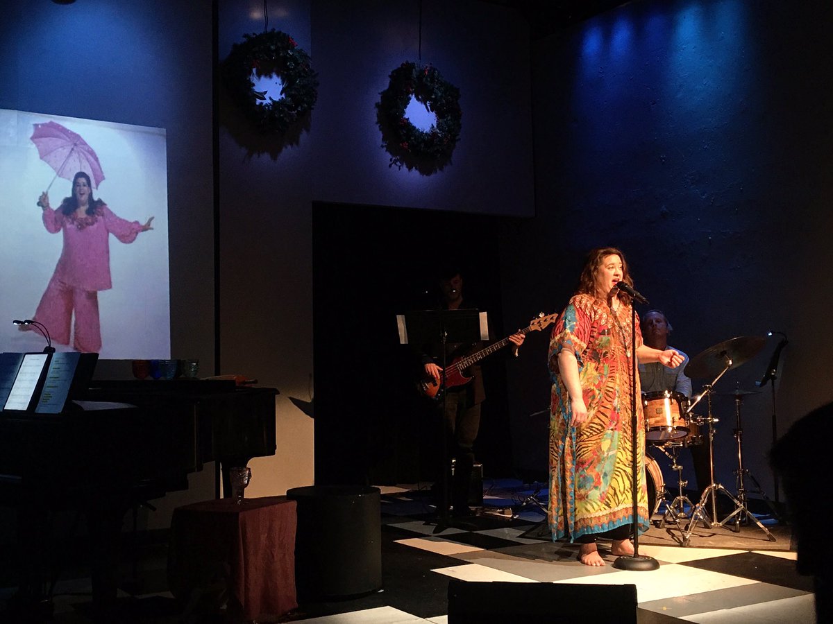 UrbanStages's tweet photo. Congratulations Carly Ozard.
Your voice is incredible!
#carlyozard #casselliot #winterrhythms #urbanstages #theater #classics #soloshow #music #musicaltheater #songs #vocalist #piano #band #artist #singers https://t.co/wosjfZSOd2