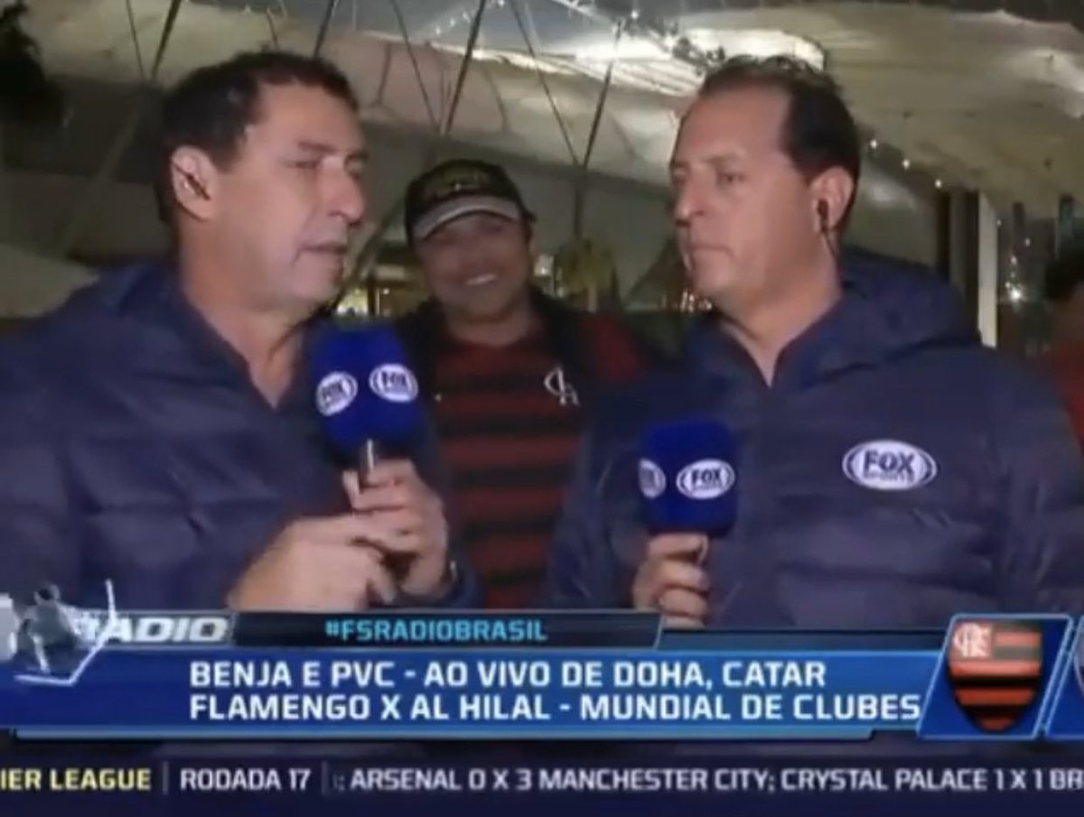 memesmanaux_'s tweet photo. Eis que você se anima um pouco demais https://t.co/CyD2cL8jiu
