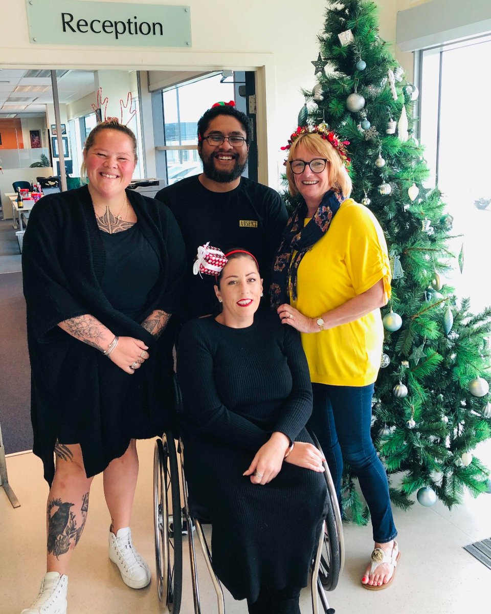 Ileadconference's tweet photo. 😊😊😊 Smiling all the way to the end!! Have yourselves a happy and safe Christmas 🎄🎄 and we looking forward to seeing you all in the NEW YEAR!! 🎆🎇🎆🎇

Much Love,
The YES and I.LEAD Team!! https://t.co/zd0uRWFhYf