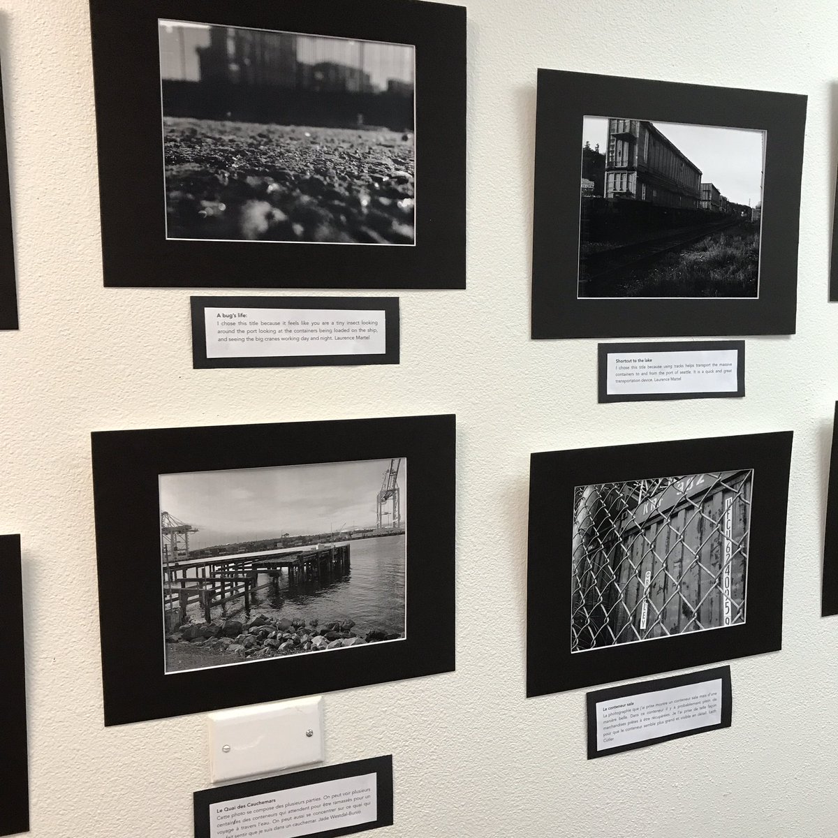 Classedhistoire's tweet photo. Vernissage de l’exposition photo des 4ème sur le Port de Seattle pour Grand parents Day @TheFASPS https://t.co/C2fqLTwmAo