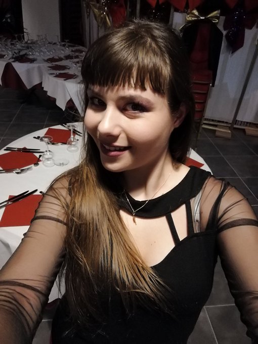 Super soir&eacute;e au Music-hall je vous le conseille !!!! https://t.co/y6syuYbCxE https://t.co/WHOMN8s4Re<a href="/tag/mlrgirls"class="tags"><span>#mlrgirls</span></a>