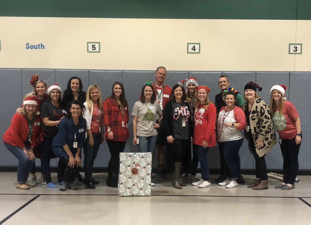 lindseyamcguire's tweet photo. Teachers like to play fun games too! Our staff came together to compete in our first annual Reindeer Games @LightFarmsElem!! #leadthewaylf https://t.co/3sBjzFHzy0