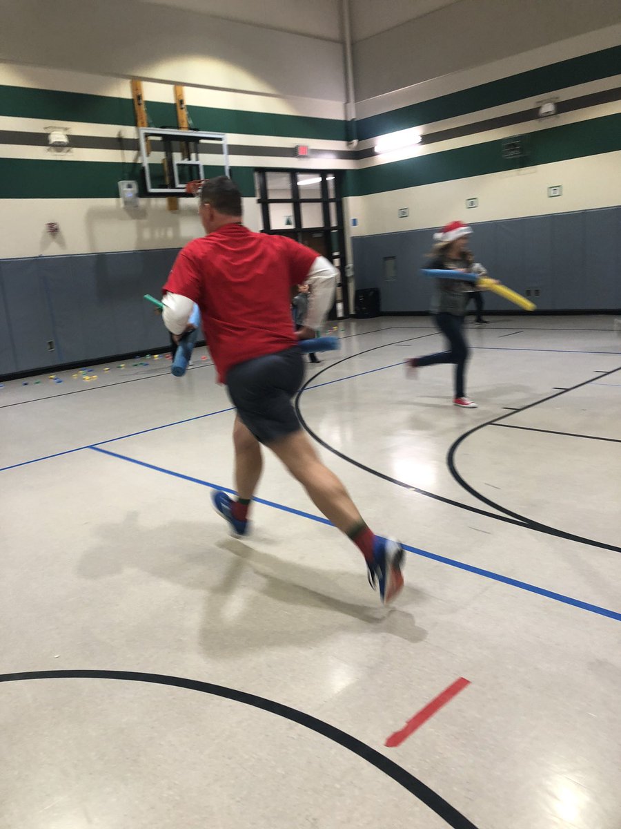 lindseyamcguire's tweet photo. Teachers like to play fun games too! Our staff came together to compete in our first annual Reindeer Games @LightFarmsElem!! #leadthewaylf https://t.co/3sBjzFHzy0