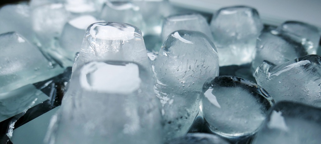 Vintuitive's tweet photo. 🧊 Would you like some ice with that 40º heat? #adelaide #SAHeatWave https://t.co/6nHKW6QO5j