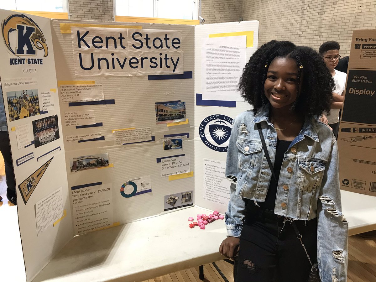 CHUHMonticello's tweet photo. Amazing AVID College Fair! Great work by our 7th &amp; 8th grade students and Ms. Calloway! Our learners are becoming leaders! #OneTigerNation https://t.co/bN3Kp8xQlR