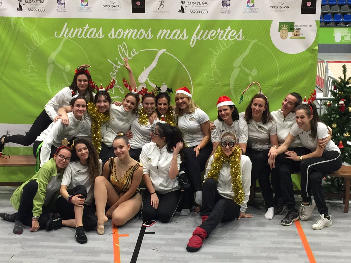 Exhibición de gimnasia rítmica en #Boadilla para celebrar la Navidad con <a href="/Ayto_Boadilla/">Ayuntamiento de Boadilla del Monte</a> <a href="/DJMesav/">David J. Mesa Vargas</a> <a href="/RitmicaBoadilla/">Rítmica Boadilla</a> #rítmica #deporte #juventud