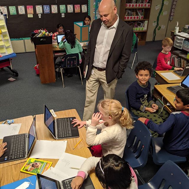 Cirzy_EdTech's tweet photo. Scott Monroe watching 2nd graders complete a digital breakout! These kiddos love problem solving on the last days of school before their break. ☃️🎄😎 #cfbdigitallearning #DigitalLearning #breakoutedu #cfbisd…

📸 https://t.co/Lh6EdEbwo2 via https://t.co/XizhpvUKeG https://t.co/oGIEtvP8pY