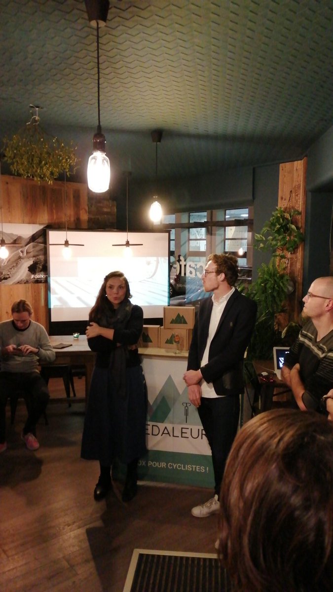 Manu_Incub's tweet photo. Félicitations à @MathildeMgi &amp; @benjilamalice, ce soir nous fêtons avec eux les 4 ans de la marque @PedaleurClub ! Un grand bravo à tous les deux ! 🎉👏🏼👏🏼 https://t.co/9NeftgZAro
