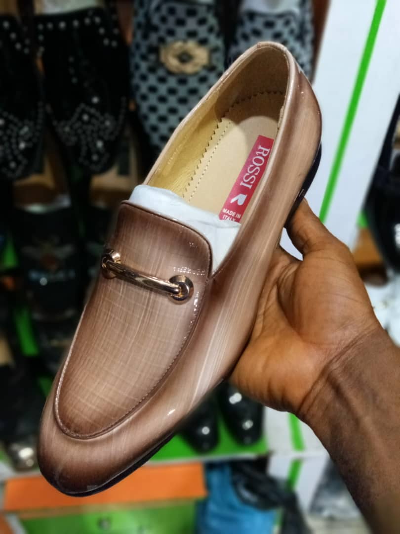 SupremeDora1's tweet photo. Lagos is for the STRONGEST. You can't cope if you're not strong.
Please patronize your girlπ
#ClouTacha
#ImpeachBuhari
#EscapeToBadagry
#COZA https://t.co/wgDUCO1vzY