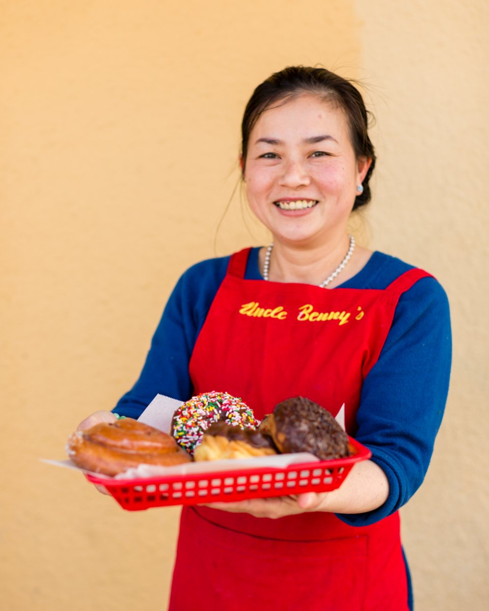 benny_donut's tweet photo. Our great selection will have you feeling jolly all year long. https://t.co/q4hhsRIlJd