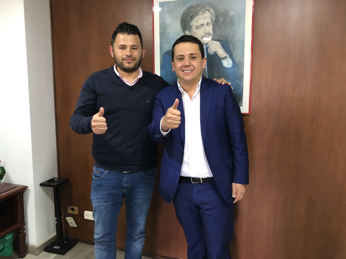 primero_en's tweet photo. Hoy visitamos a los representantes boyacenses en el Congreso para hablar sobre su gestión en el Capitolio Nacional y su aporte político en las pasadas elecciones regionales. #PrimeroEnPolítica https://t.co/DBy5LMoQGi