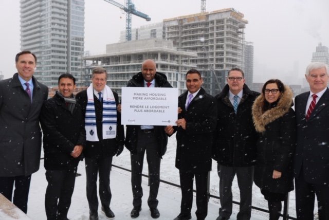 HonAhmedHussen's tweet photo. Canadians have said they want all levels of Government to work together to deliver, safe &amp; affordable housing. 

Today, we announced the first ever Canada Housing Benefit agreement with the Government of Ontario.

We will continue to work together to help Canadian families. https://t.co/264BgOleIu