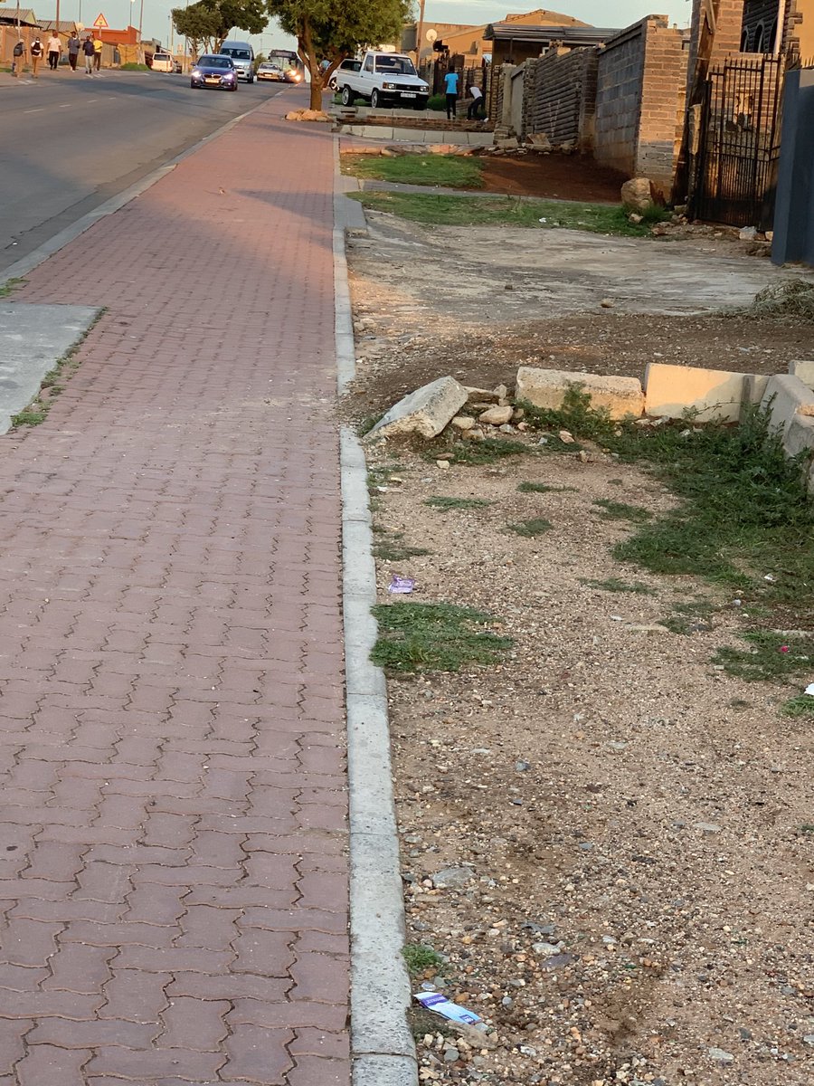 tito_mboweni's tweet image. After the Louis Botha Avenue discussions, I decided to go and have a late lunch at the Vilakazi Restaurant, Soweto. As usual folks request pictures. Then driving back home through Meadowlands Zone 4, I very much appreciated the clean streets. Almost like Kigali. 19 December 2019.