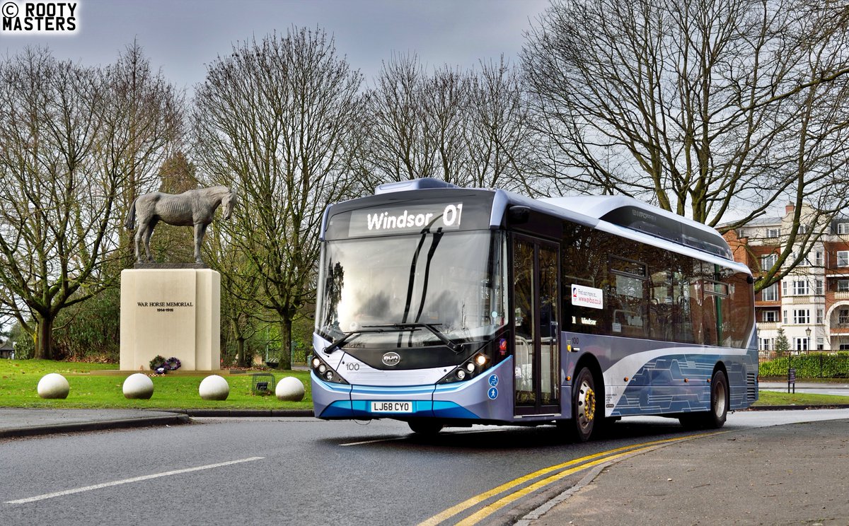 rootymasters's tweet image. White Bus of Winkfield have had the BYD ADL Enviro200 EV LJ68CYO demonstrator bus on loan for the week as seen here in Ascot on 19/12/2019. @ADLbus @WhiteBusService