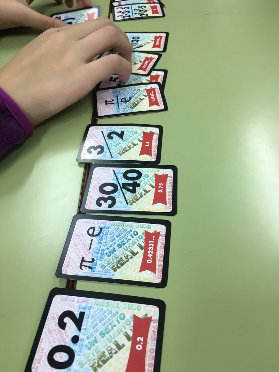 XiriXimo's tweet photo. Qué bien poder acabar las clases, con el bloque de números y operaciones, jugando y aprendiendo con #RealLine, mi adaptación matemática del #Timeline Se hizo corta la clase 😅 @laboratorijocs #CEL #ABJ #Matemáticas https://t.co/h4OwkZHI5i