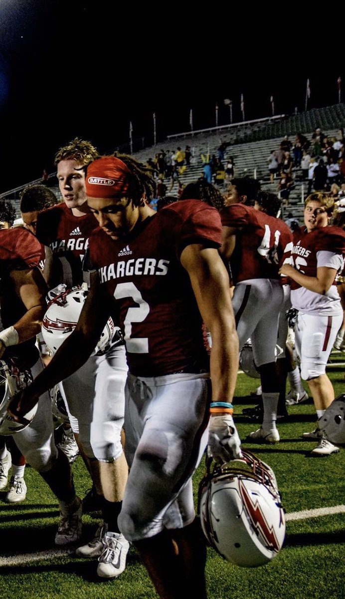 Miles_Skinner13's tweet photo. Very blessed to be a 6A ALL STATE linebacker https://t.co/GQsfqOZ4Up