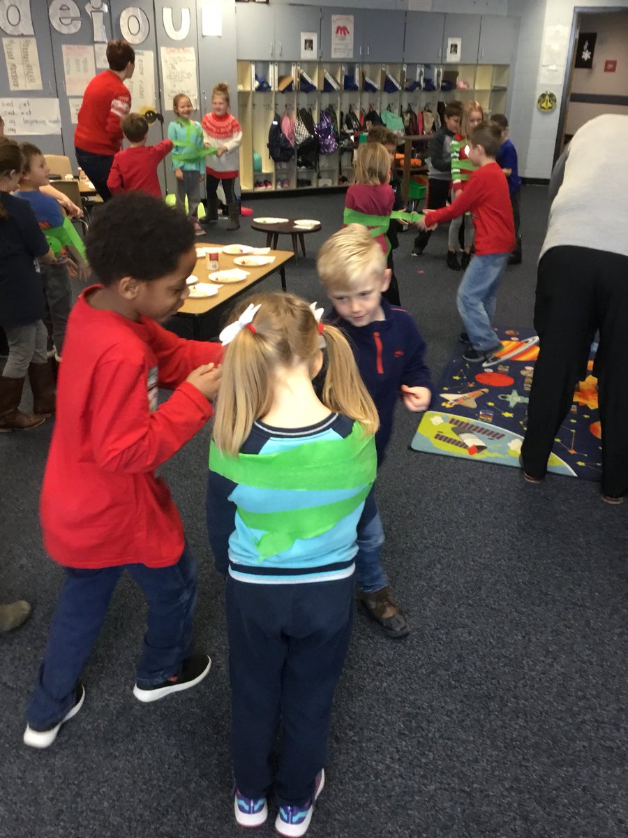 MissA_OES's tweet photo. What a fun party we had! https://t.co/aaPhgczDkG