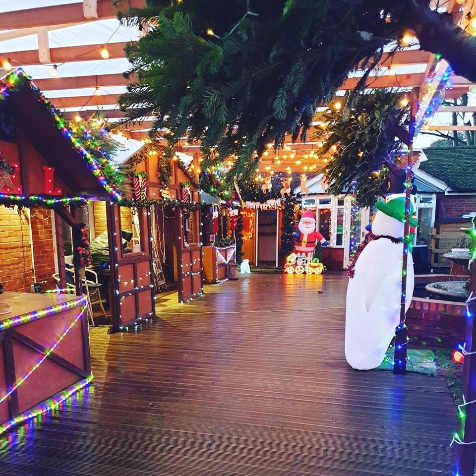 Analyncasro's tweet photo. Exciting time ahead 😍🎊🎉⛄️❄️⛄️🌲🌲🌲🎄
Our German market  will be open tomorrow ♥️♥️♥️
Come and join us 🍹🍸🍹🍾🥃
Mulled wine 🍷 bbq🍡🍢🥮🥪🥘, sweets 🍫 and lots of Christmas stuff 
@mrpaulcourtney 
@Musica_Devon 
@visitexeter 
@UniofExeter 
@carehome_co_uk 
@LordMayorExeter https://t.co/uDIwqC6o1i