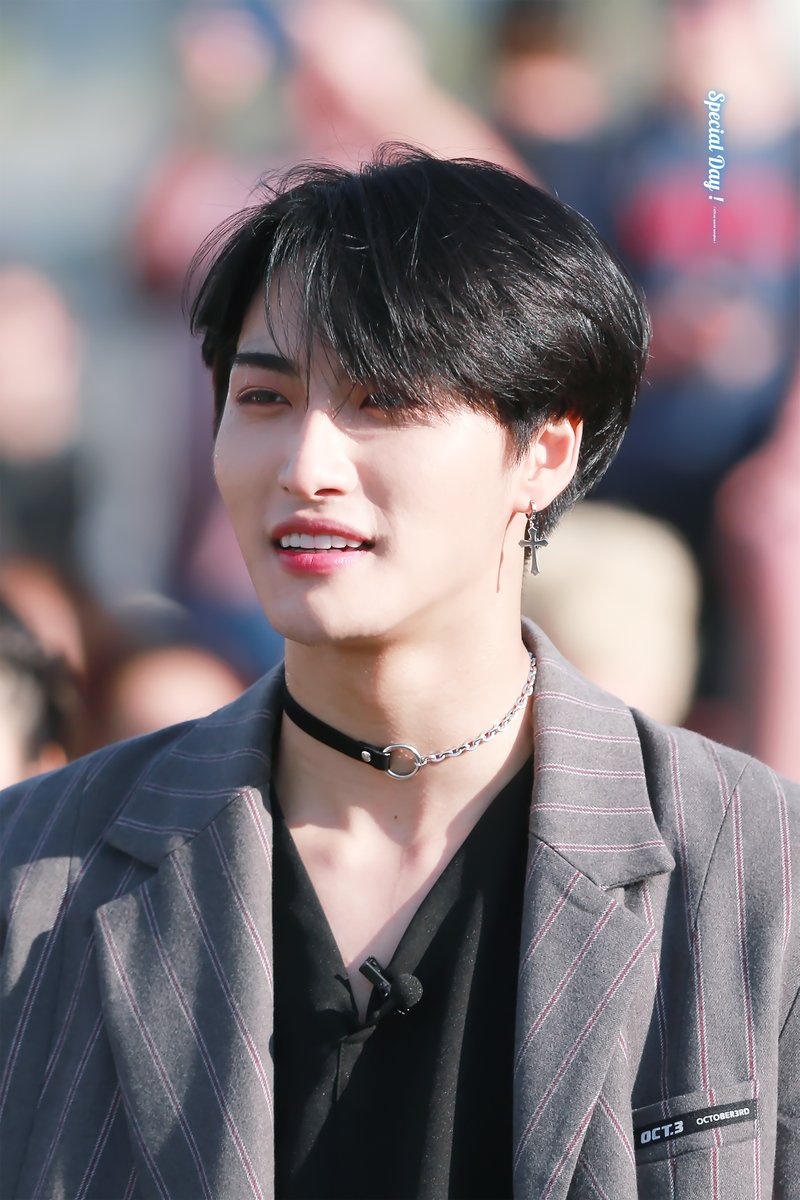 19980403net's tweet photo. 🍑 | 191212 Venice beach💚 

Everything in the world is better than one you.

#에이티즈 #박성화 #성화 #마이성화니
#ATEEZ #SEONGHWA @ATEEZofficial https://t.co/JkrfIgELoE