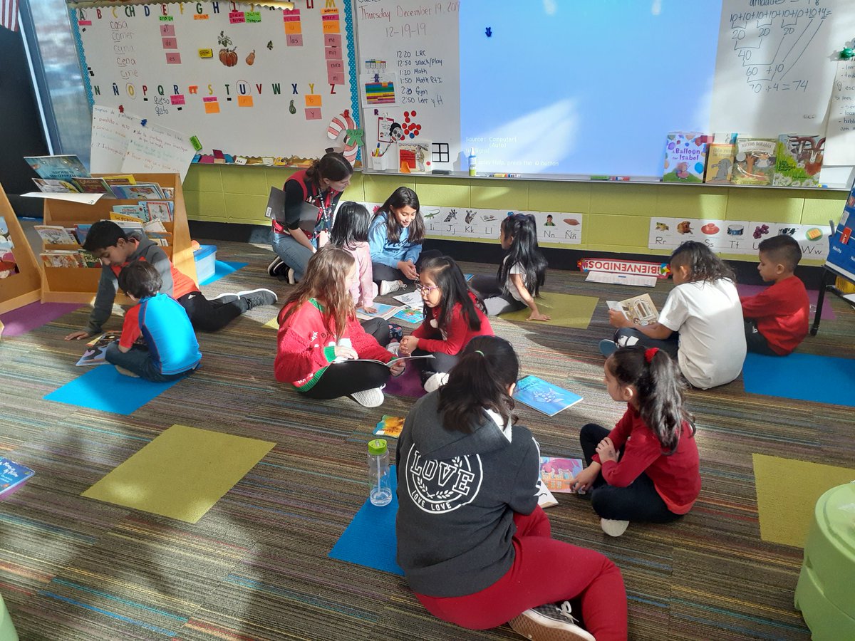 CalvoKinder's tweet photo. El Encuentro de quinto y kinder! Thank you for coming to read with us 5th graders. @JenLoves2Learn #rtsd26learns #euclidexplores https://t.co/XznWVQVe3r