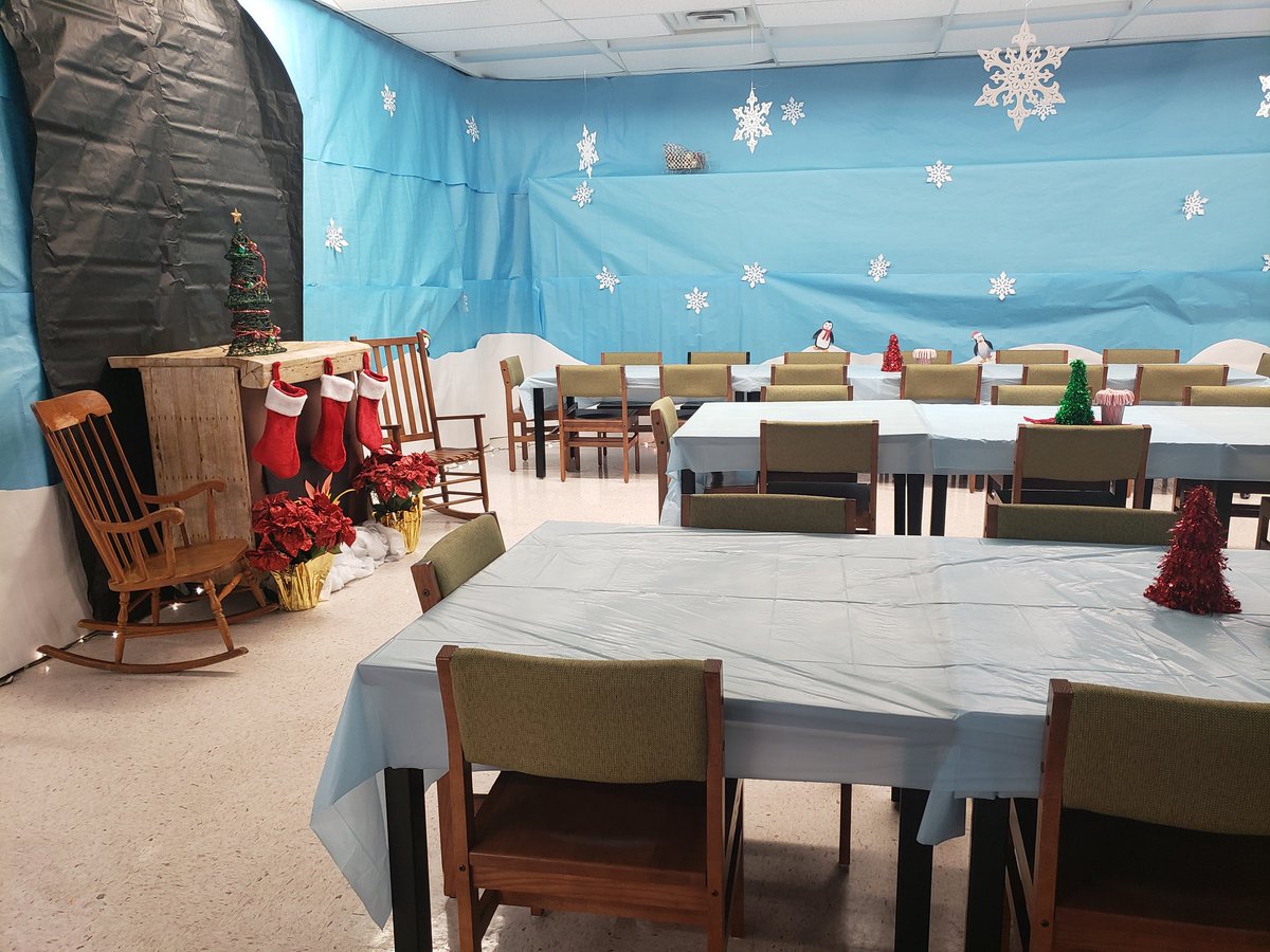 It's the staff's turn now. Christmas luncheon time!