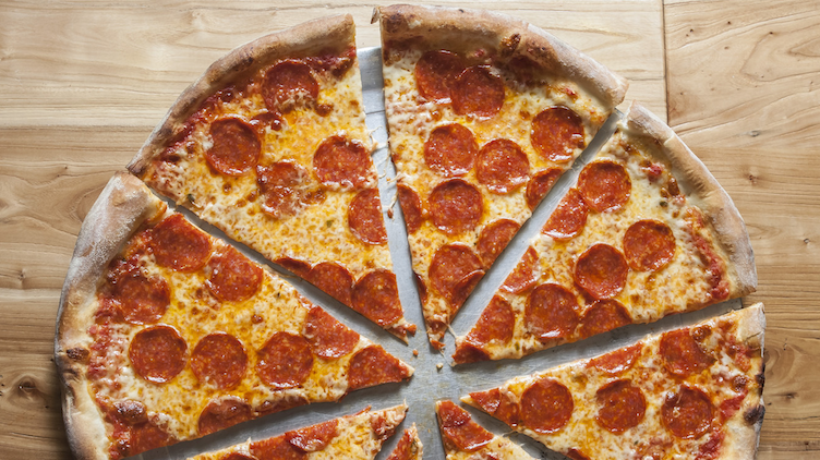 YOUthNanaimo's tweet photo. YOUTH LOUNGE DAY!!! Join us from 3-7pm at the Nanaimo Aquatic Centre for some pizza and - rumor has it! - a new Dungeons and Dragons set :) After today we will be on holiday for a couple of weeks, re-opening on Jan 9th. See you soon! https://t.co/7tqC5UuhdQ