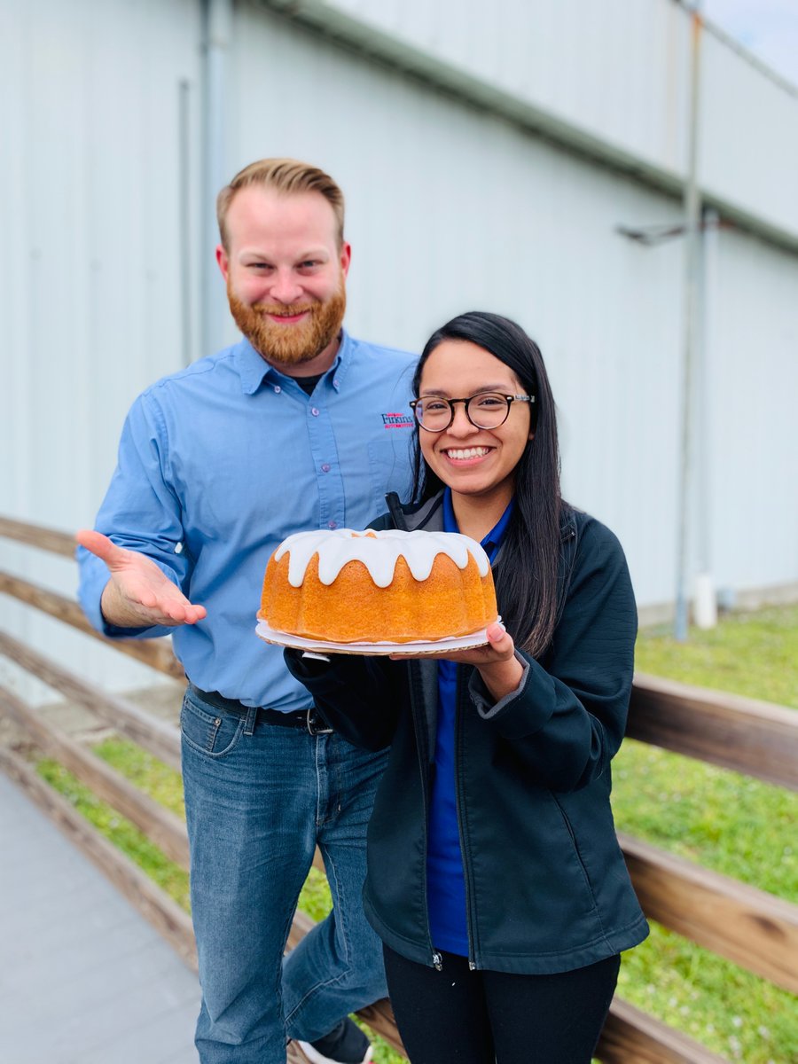 Firkinsauto's tweet photo. Robbie and Bella LOVE lemon cake! What's your favorite cake for the holidays? #Firkins #favoritecake #lemoncake #bradentonflorida #HappyHolidays https://t.co/pkImo8Jtk5