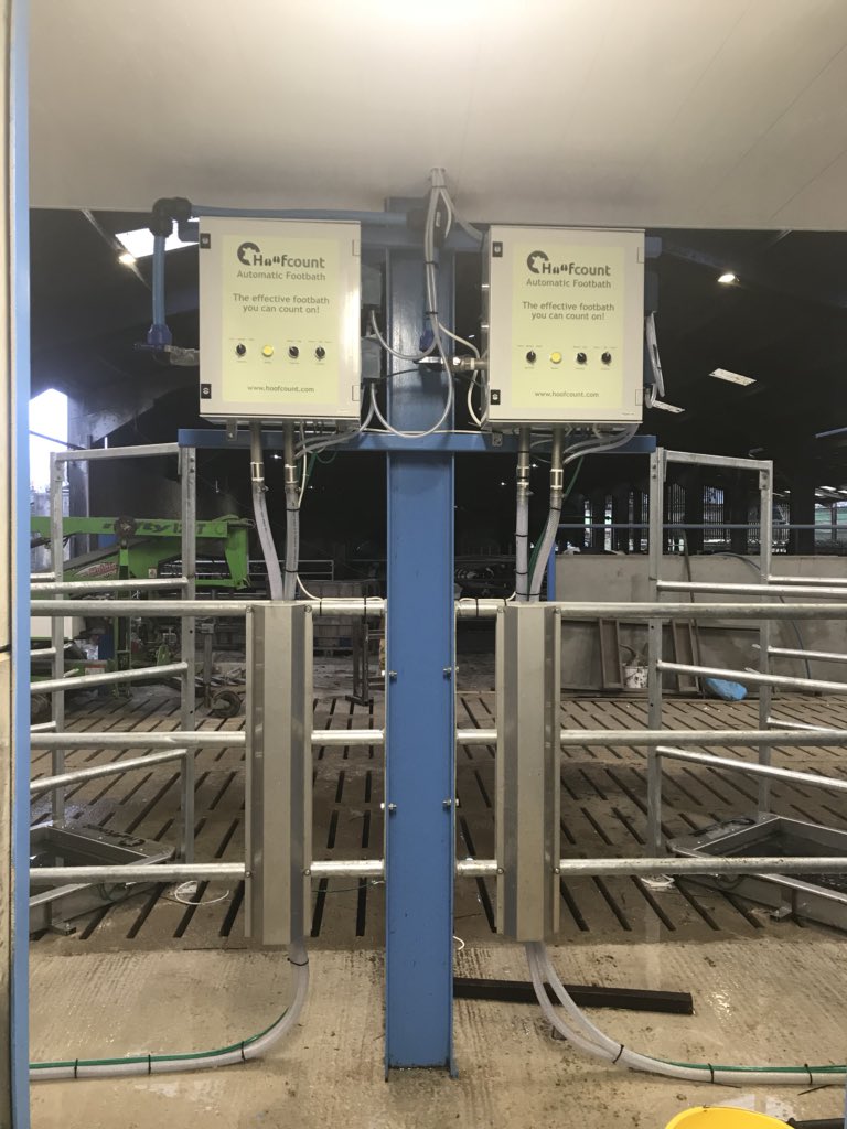 jamesholdingeng's tweet image. What a project, we can’t wait to milk this 5 Robot site in the new year. We’re looking forward to what 2020 has for us!! #Fullwood #M2erlin #RoboticRevolution #HappyCows