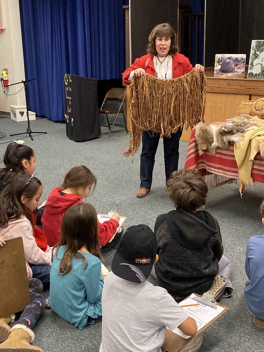 aaron__acosta's tweet photo. Kumeyaay+Plant/Animal Life Cycle: Student Presentations, Augemented Reality and a presentation from a local Luseño Native American. #pbl #AugmentedReality #3rdgrade #Leadership #edutwitter #education @VistaBlueprint https://t.co/0Hmx223ltE