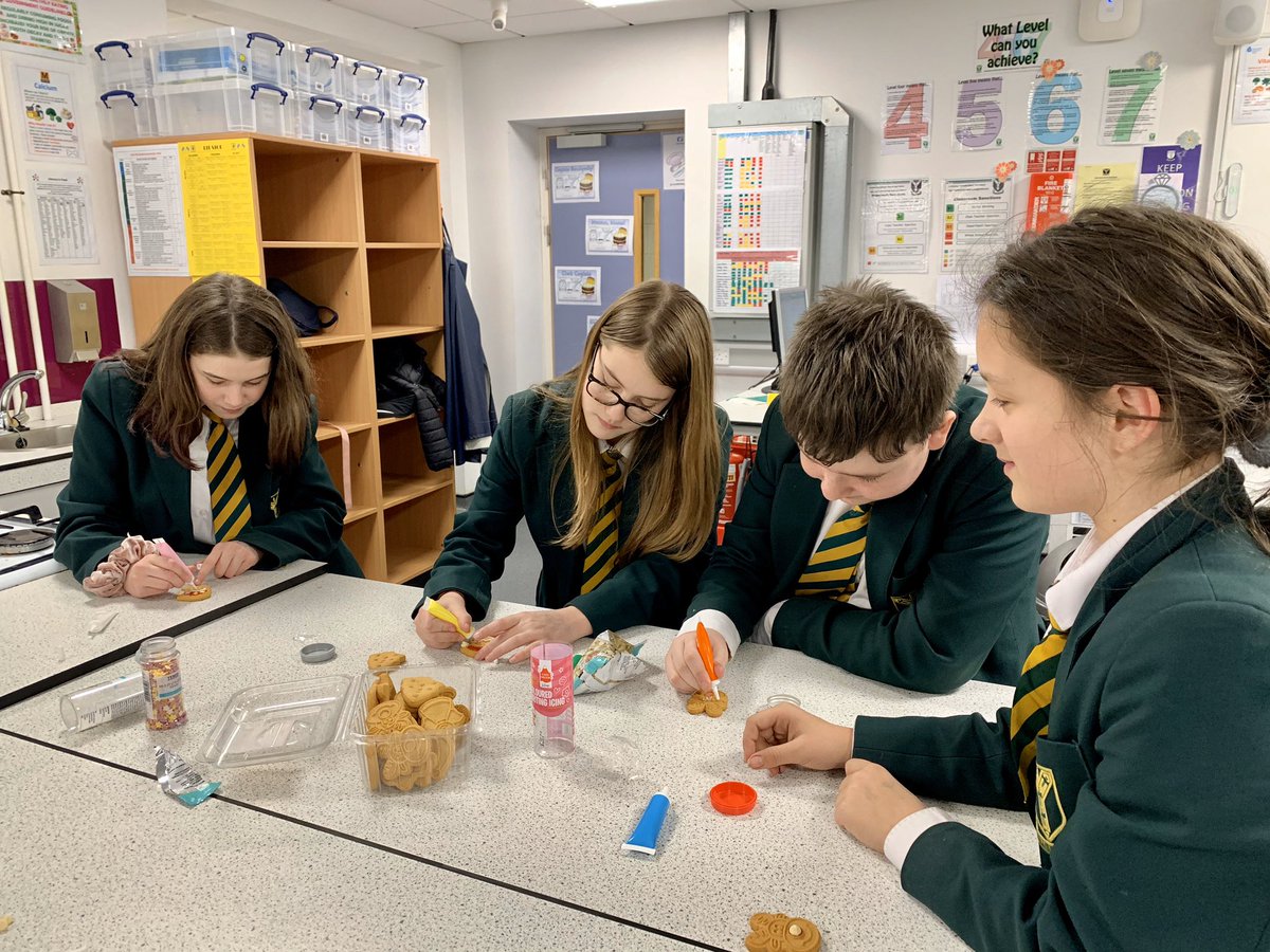 ArchbishopFood's tweet photo. Year 8 Christmas get-together at lunchtime today! Along with some of the Year 8 @archbish_Dyfrig awards! Merry Christmas everyone!🎄☃️❄️ #Christmas #Dyfrighouse https://t.co/u3U8tfu9tp