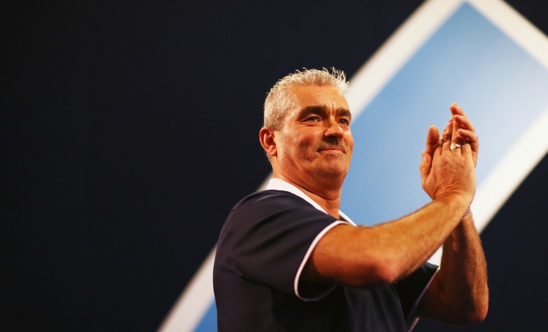 DartsForAll's tweet photo. Across the BDO and PDC, Steve Beaton has played at the World Championship in every year since 1992.

At the age of 55, the Bronzed Adonis hits a 170 checkout and seven 180s on his way to beating Kyle Anderson at Ally Pally. 

Timeless. https://t.co/MQcAm2W4EJ