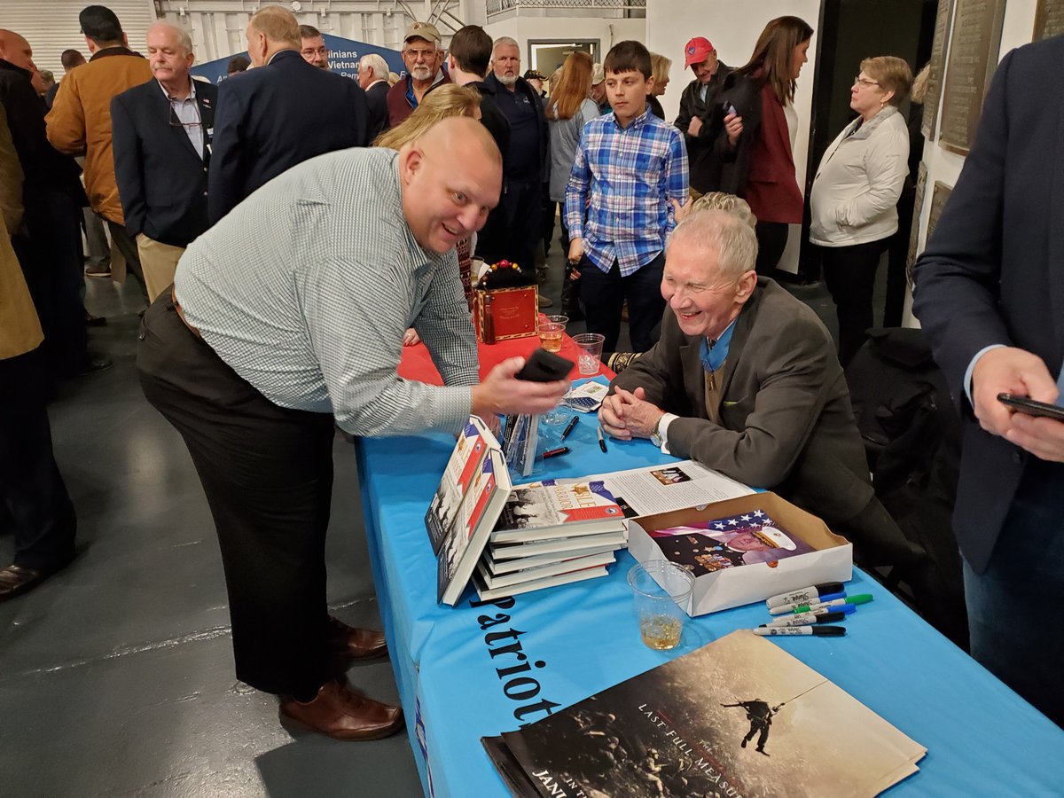 Thanks producers/directors of The Last Full Measure for allowing us to premier their movie on Yorktown last night  about Vietnam MOH recip AirForce Pararescueman Wm Pitsenbarger.  Gen. Livingston signed books-all proceeds benefit Naval &amp; Maritime Museum. Patriotspointfoundation.org