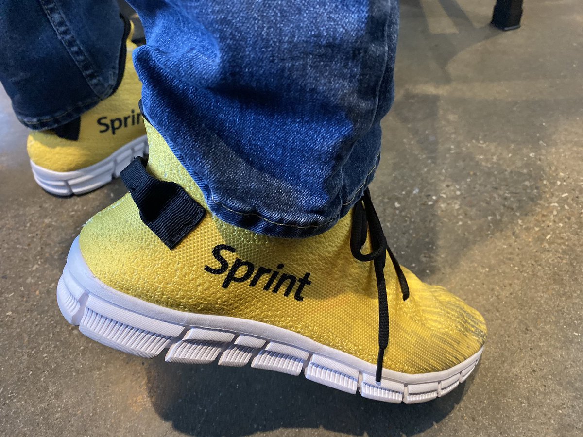 Mikeleiro's tweet photo. Have You guys seen the new #shoefie the boss @tobiastjones is sporting today ??? Whats Your Sprint #SWAGABILITY ??? #partnerup #sprint https://t.co/McDymXiy7D