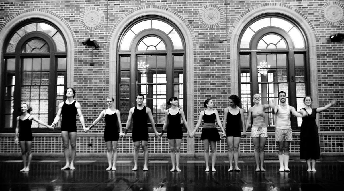 DanceintheParks's tweet photo. 12 days of Wish-mas! Help us meet our goal of $3k by Jan 1 to help fund our upcoming 12 season. On the 1st day of Wishmas - we give you throwback pics to season 1 in 2009. 
Please give today https://t.co/TaLPFRCNGS
#12daysofwishmas #dip2020 #supportyourarts https://t.co/KalXovoQxE