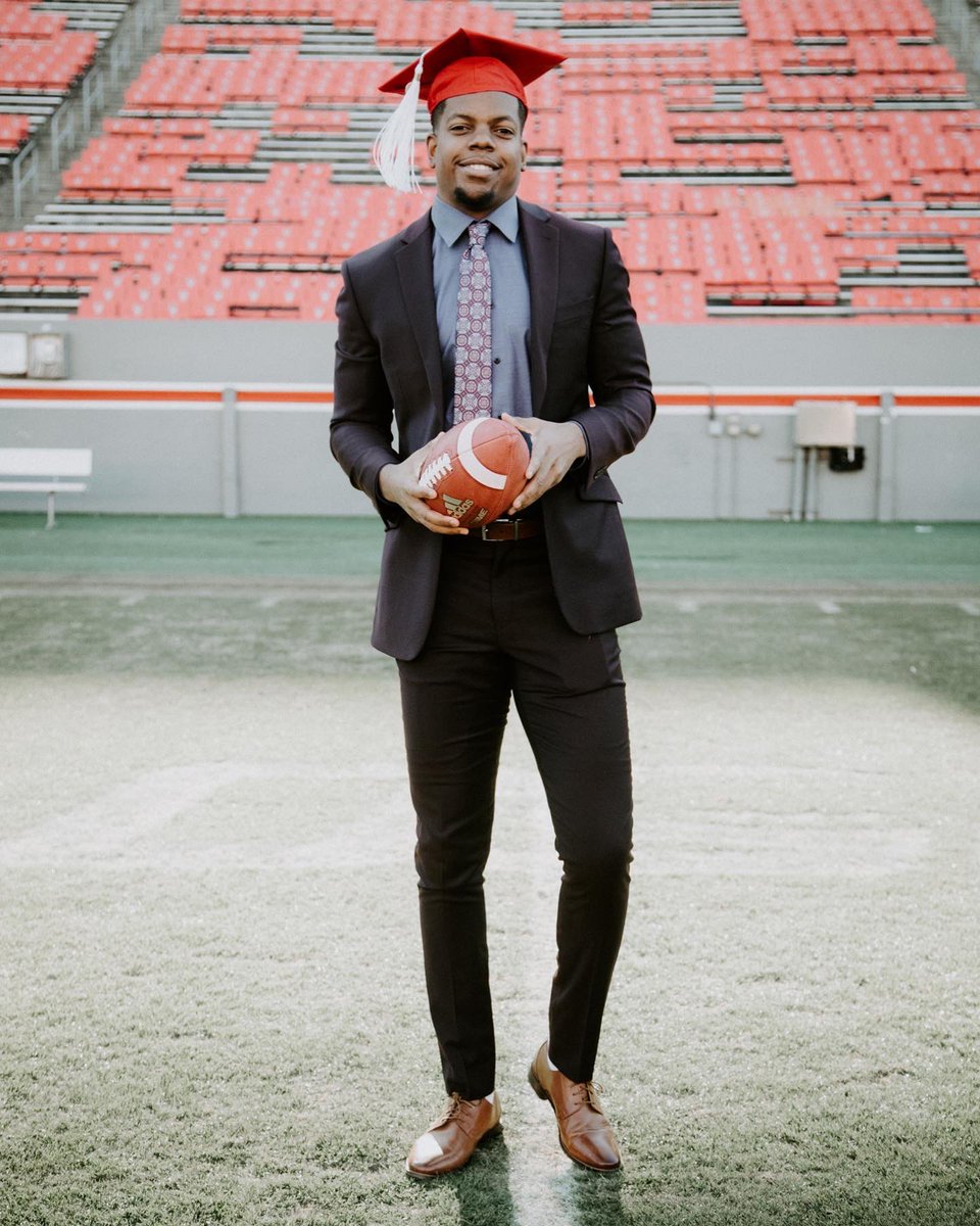 CJ Riley tweet media