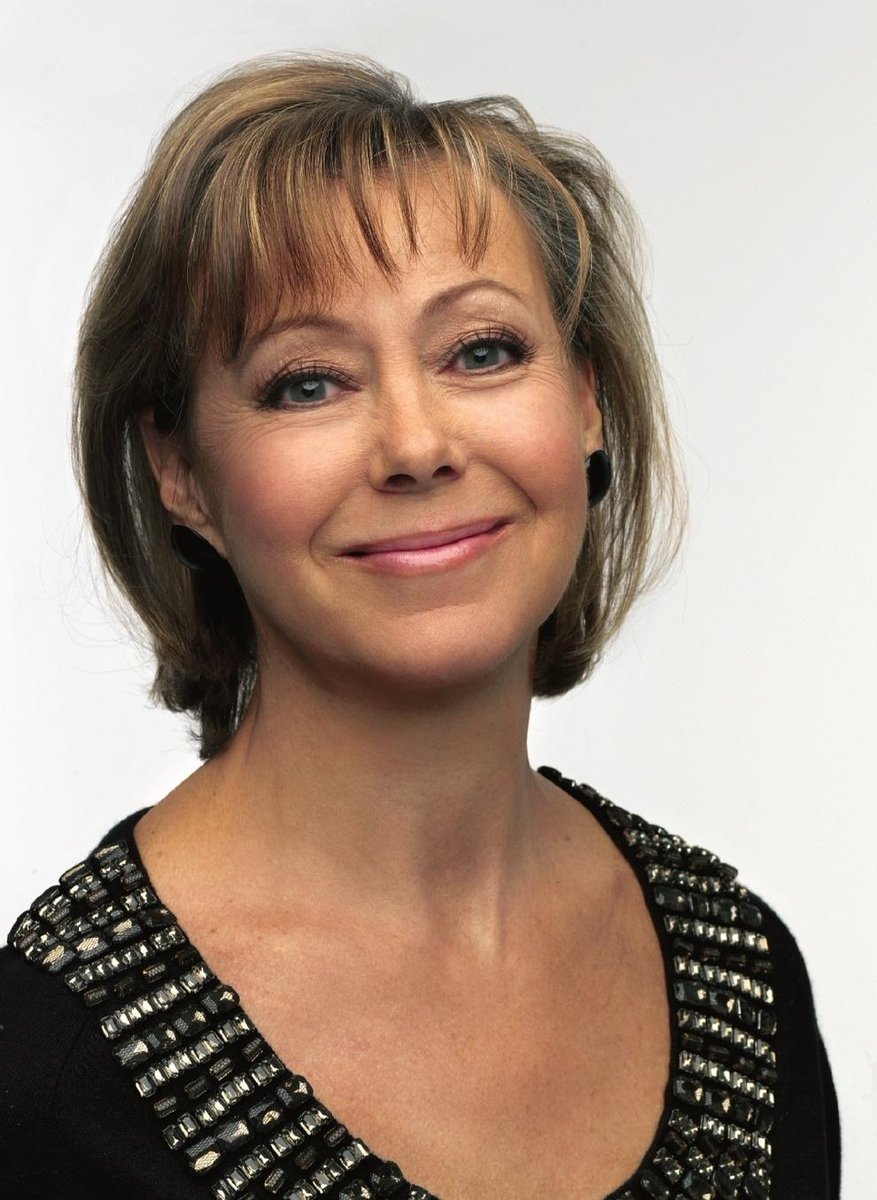 teruterukenken's tweet photo. #HappyBirthday!💐 #JennyAgutter ! Filmbar70 loves #Jenny #Agutter https://t.co/L7ZqmMTGWm 🇬🇧 #Britishactress 🏴󠁧󠁢󠁥󠁮󠁧󠁿#Britsh🎞️#actress 🎥#favoriteactress♥️ #TheEagleHasLanded #EastofSudan #CalltheMidwife #OBE #ジェニー・アガター #女優  #イギリス女優 #Taunton #Somerset #England #UK https://t.co/lbRMNHrZ8C