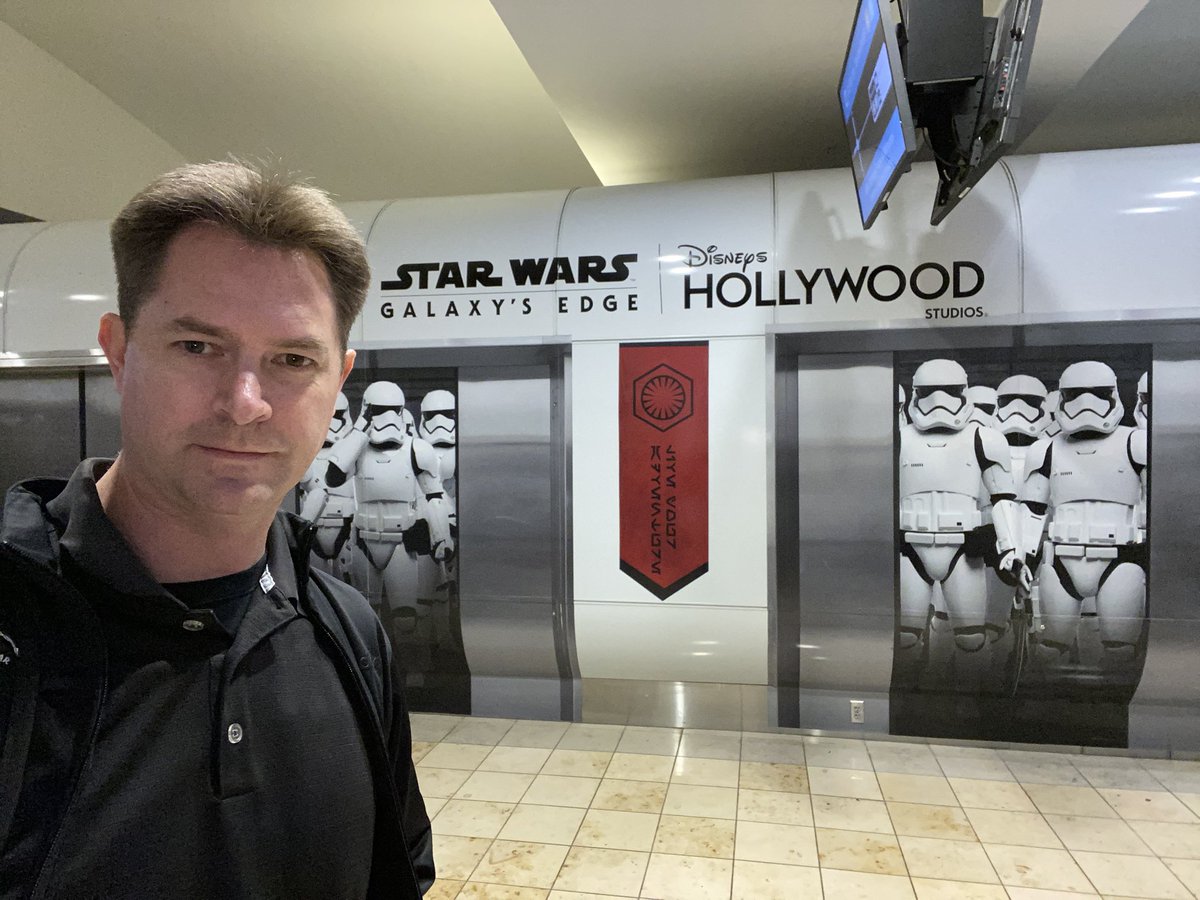 Michaelcx's tweet photo. In 2nd grade, we heard the greatest words a teacher can say, “We’re going to the #AVroom to watch a movie.”

A tape got inserted into the VCR. The blinking 12:00 started counting up. Several seconds later.... #StarWars

We all started cheering, well, most of us.

Decades later... https://t.co/M1HFWePmJ3