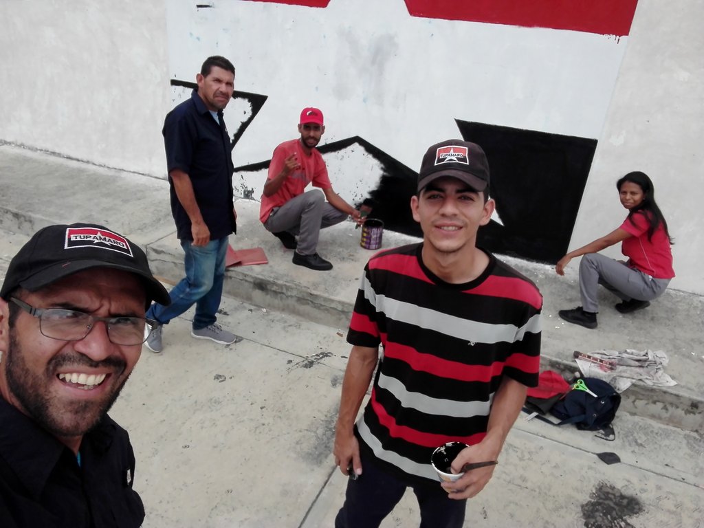 .<a href="/RobertoTovarMRT/">ROBERTO TOVAR</a> Sec/ Gen de @TupamaroMRT en Bruzual en #Yaracuy "Contra los intentos por asaltar los cuarteles y robar la paz a nuestro Pueblo
 
.<a href="/YaracuyMRT/">@Tupamaroyaracuy</a> no baja la guardia hoy con mucho orgullo pintamos nuestros simbolos
.<a href="/JosePintoMRT/">Jose Pinto</a> 
.<a href="/AresDiFazio/">𝘼𝙧𝙚𝙨 𝘿𝙞 𝙁𝙖𝙯𝙞𝙤</a> 
.<a href="/luder2021/">Luder.Araque MRT</a>