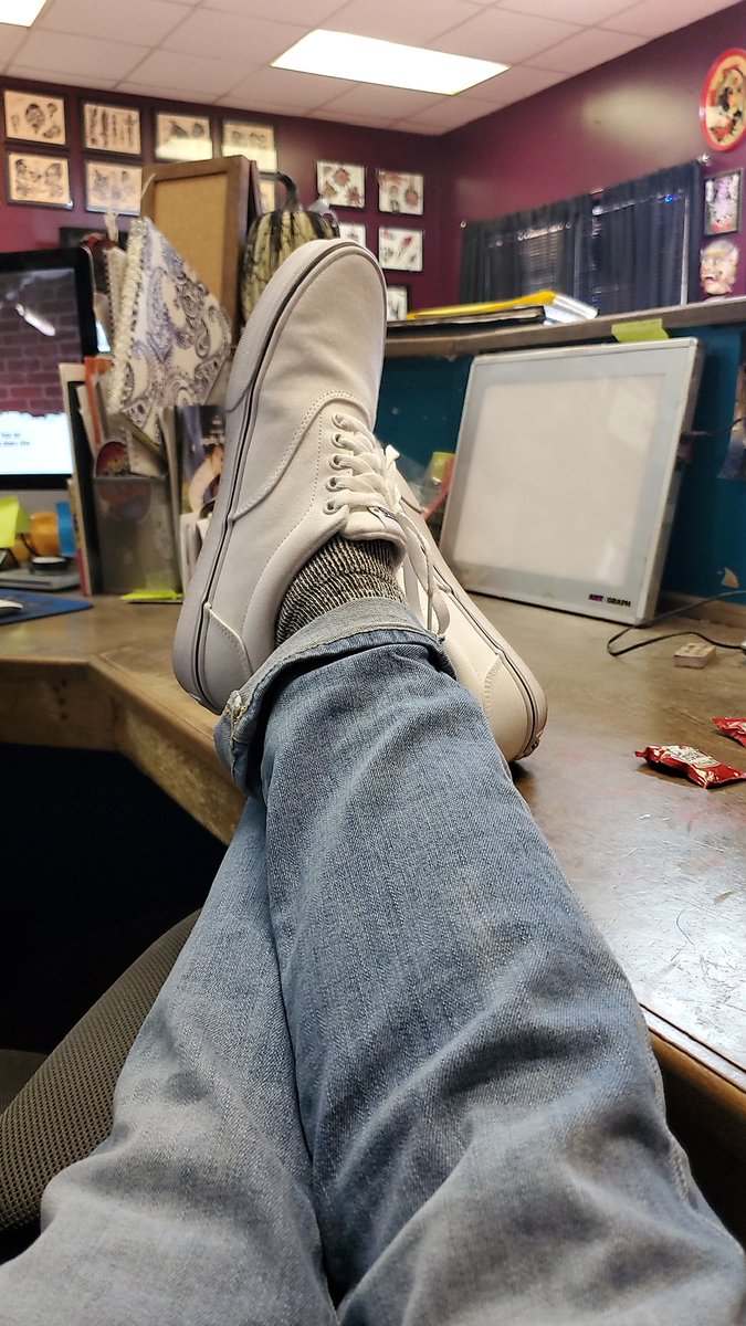 randomshopguy's tweet image. Dank unicorns